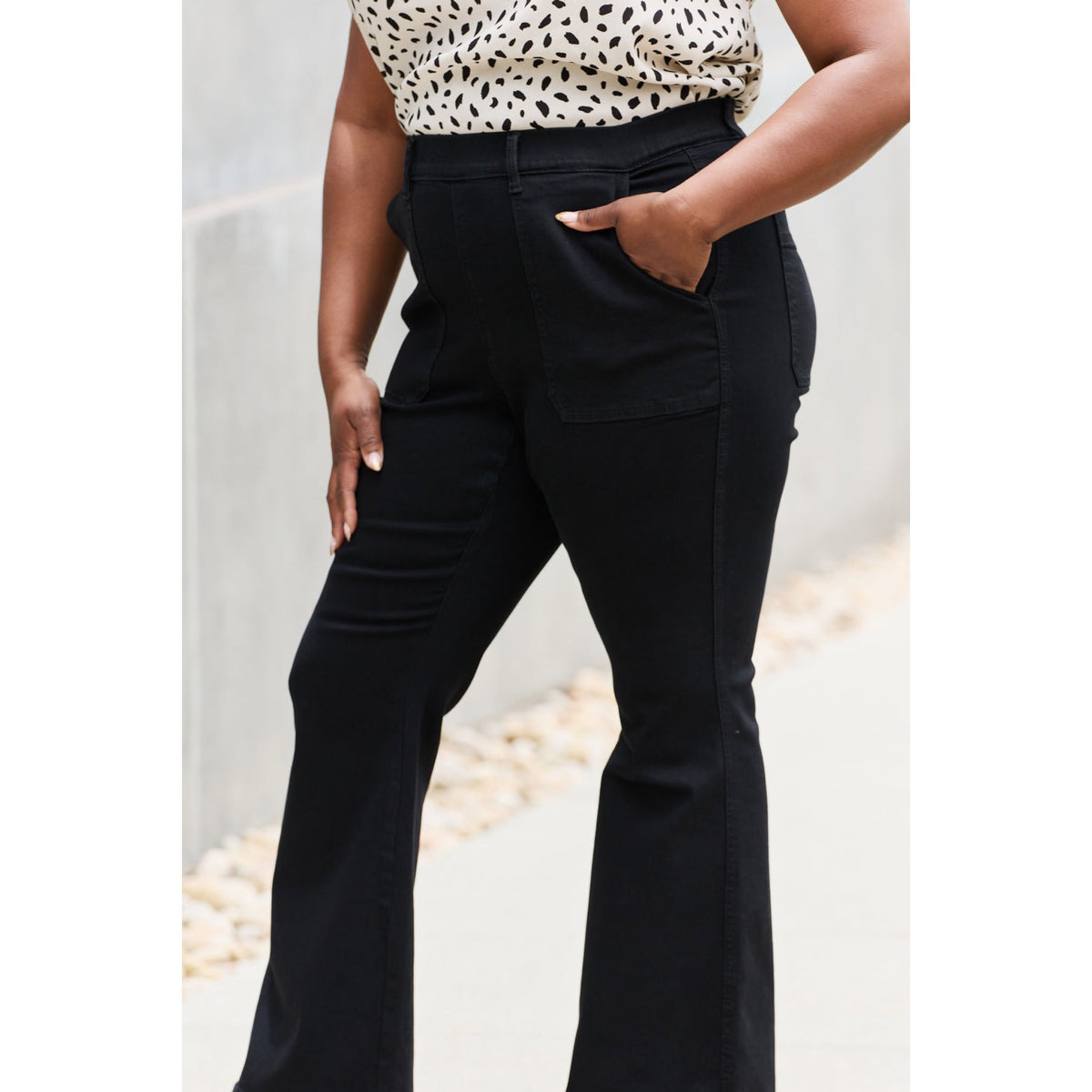 Judy Blue Claire Full Size High Rise Flare Trouser